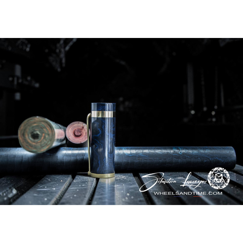 LE STRATA- ébonite bleu -21700 -28mm - pret a partir